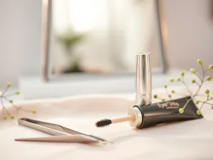 Na czym polega laminacja brwi? Odpowiadamy na najważniejsze pytania!